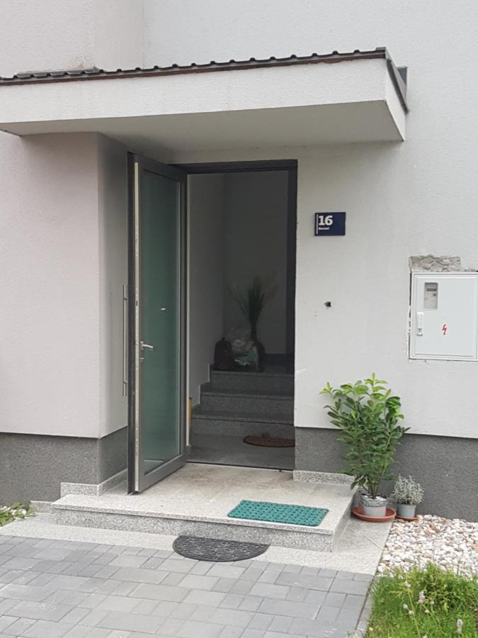 Lake House ザグレブ エクステリア 写真